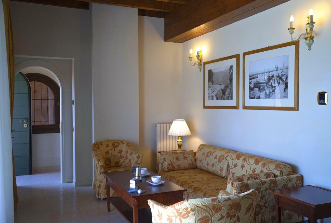 Apartments Golf Bogliaco Toscolano Maderno Eksteriør billede